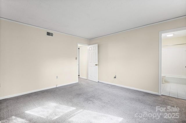 331 Meadowbrook Road, Charlotte, NC 28211