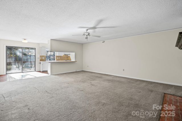 331 Meadowbrook Road, Charlotte, NC 28211