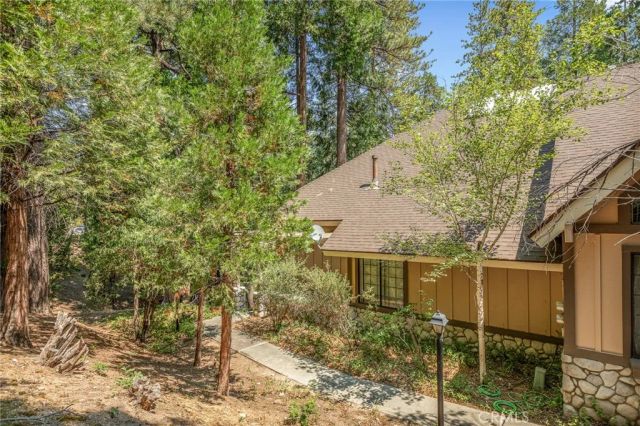 27432 White Fir, Lake Arrowhead, CA 92352