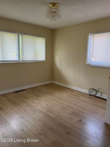 2106 Belmont Rd, Louisville, KY 40218