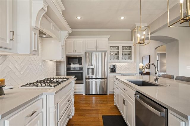 16625 Hardy Street, Overland Park, KS 66085