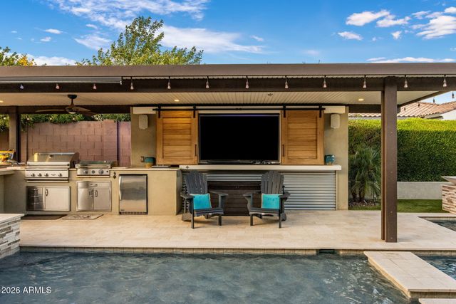 1732 E GILLCREST Road, Gilbert, AZ 85298