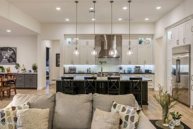 1732 E GILLCREST Road, Gilbert, AZ 85298