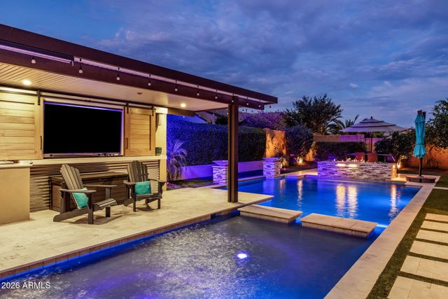 1732 E GILLCREST Road, Gilbert, AZ 85298