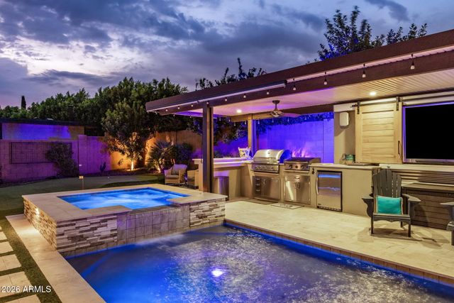 1732 E GILLCREST Road, Gilbert, AZ 85298