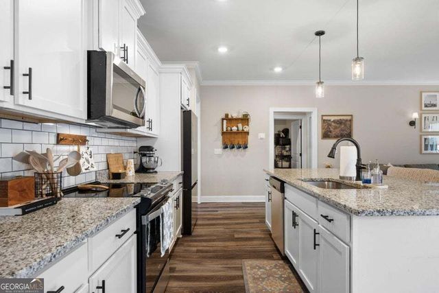 31 Winchester Drive, Rossville, GA 30741