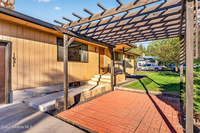1621 E HAYCRAFT AVE, Coeur D'alene, ID 83815