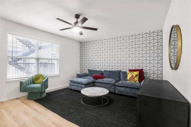 923 E 41st ST 102, Austin, TX 78751