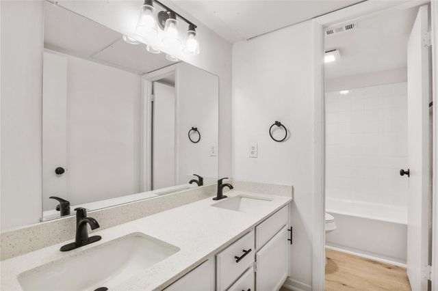 923 E 41st ST 102, Austin, TX 78751