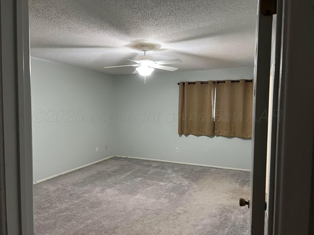 2420 N Fir Street, Pampa, TX 79065