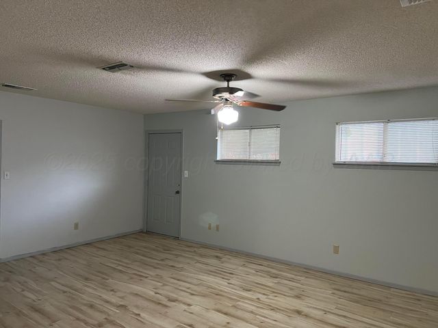 2420 N Fir Street, Pampa, TX 79065