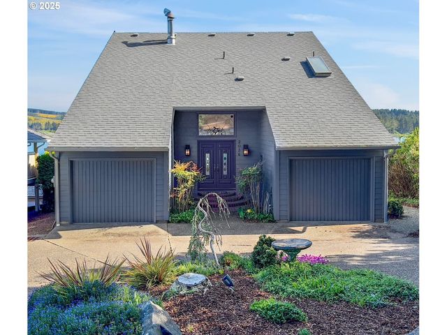 2036 Ne LAGOON Ln, Lincoln City, OR 97367