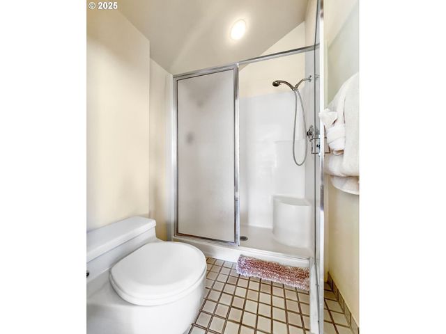 2036 Ne LAGOON Ln, Lincoln City, OR 97367