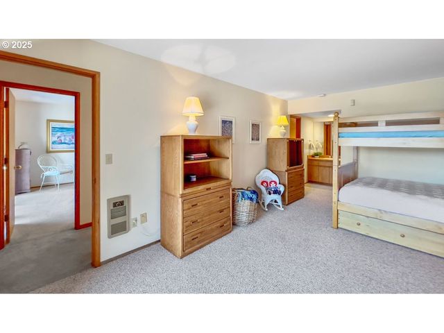 2036 Ne LAGOON Ln, Lincoln City, OR 97367