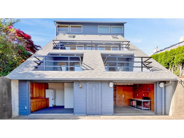 2036 Ne LAGOON Ln, Lincoln City, OR 97367