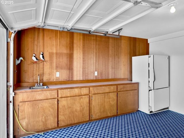 2036 Ne LAGOON Ln, Lincoln City, OR 97367