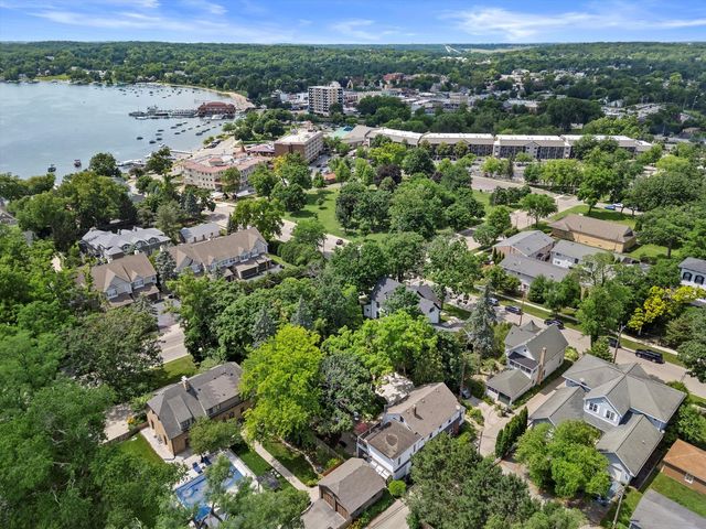 415 S Lake Shore Drive, Lake Geneva, WI 53147
