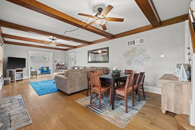 415 S Lake Shore Drive, Lake Geneva, WI 53147