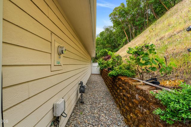 2226 SE Linden Lane, Grants Pass, OR 97527