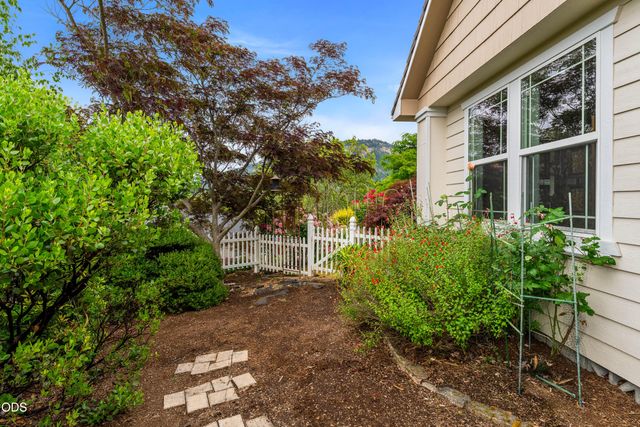 2226 SE Linden Lane, Grants Pass, OR 97527