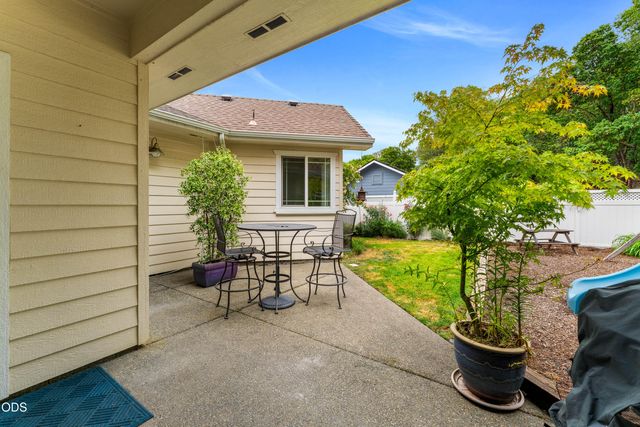 2226 SE Linden Lane, Grants Pass, OR 97527