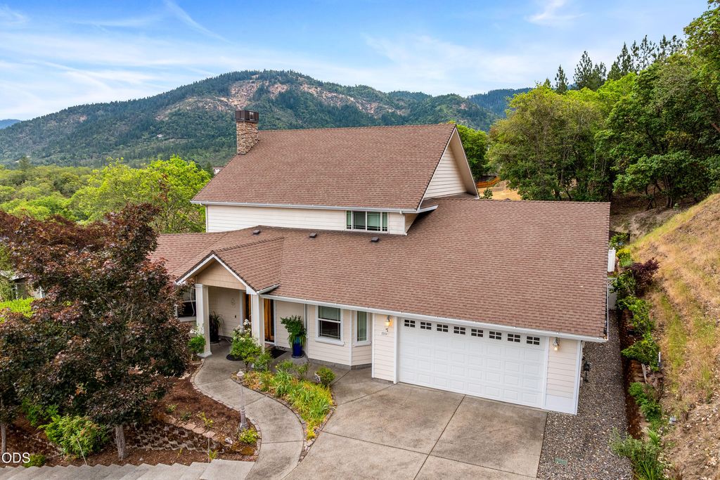 2226 SE Linden Lane, Grants Pass, OR 97527
