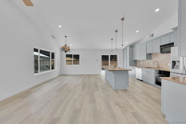 11615 Alveo Way, San Diego, CA 92127