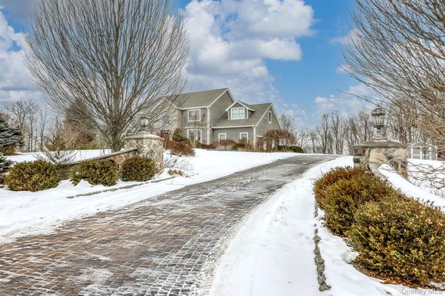 2 Garnett Hill Road, Chester, NY 10918