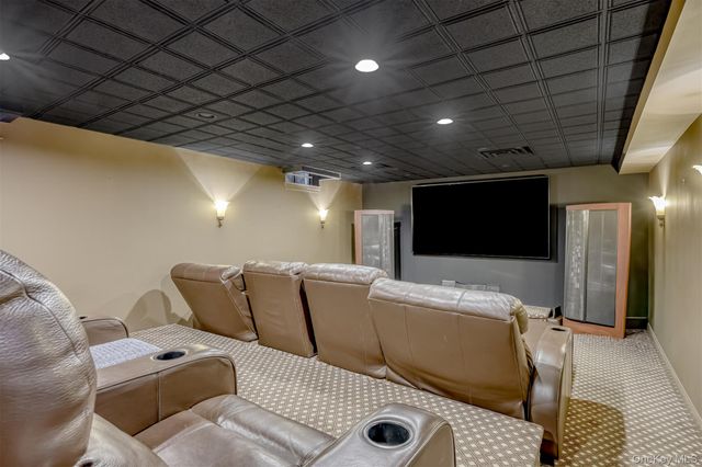 2 Garnett Hill Road, Chester, NY 10918