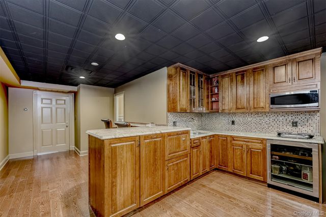 2 Garnett Hill Road, Chester, NY 10918