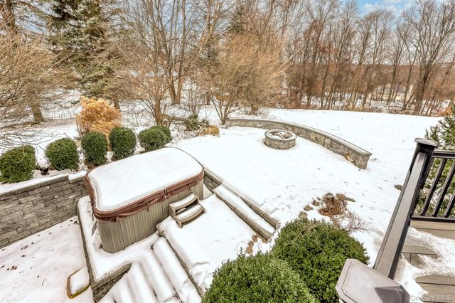 2 Garnett Hill Road, Chester, NY 10918