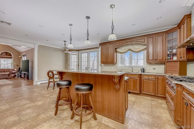 2 Garnett Hill Road, Chester, NY 10918