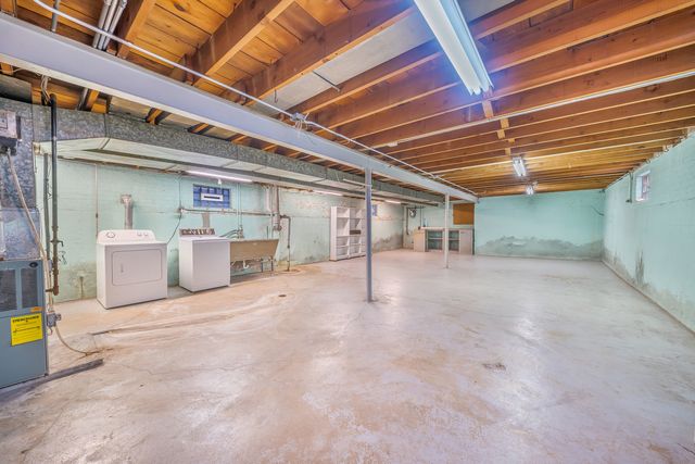 5143 S Rutherford Avenue, Chicago, IL 60638