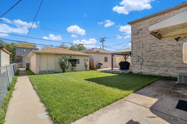 5143 S Rutherford Avenue, Chicago, IL 60638