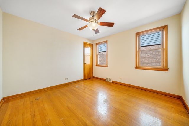 5143 S Rutherford Avenue, Chicago, IL 60638