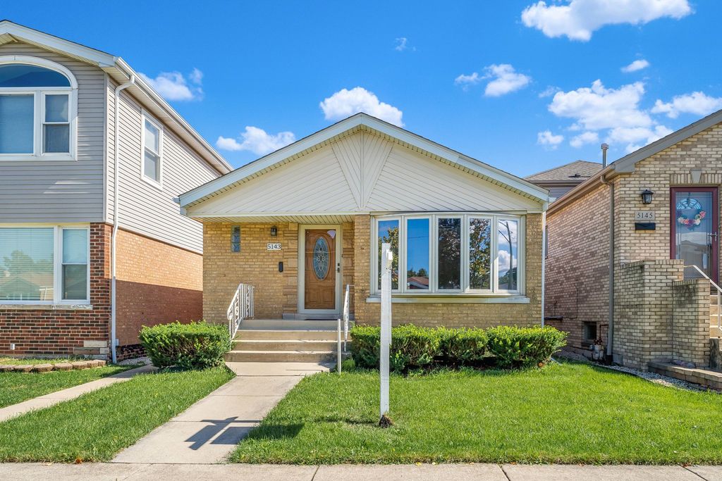 5143 S Rutherford Avenue, Chicago, IL 60638