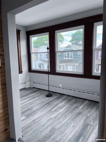 210-212 Franklin Street, Secaucus, NJ 07094