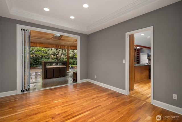 10444 SE 22nd Street, Bellevue, WA 98004
