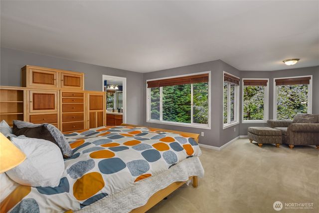10444 SE 22nd Street, Bellevue, WA 98004