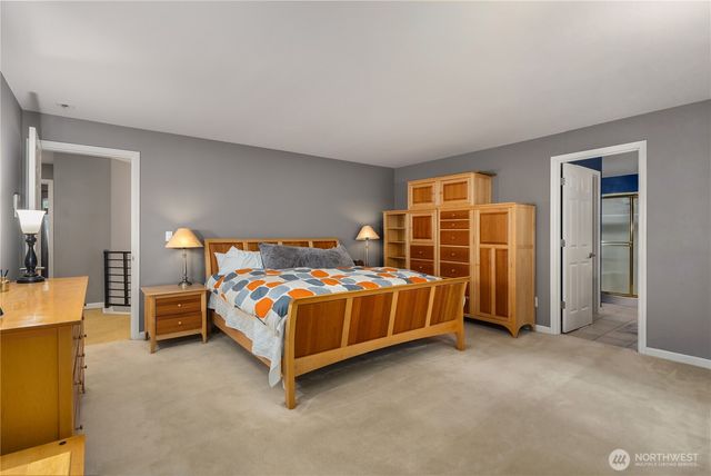 10444 SE 22nd Street, Bellevue, WA 98004