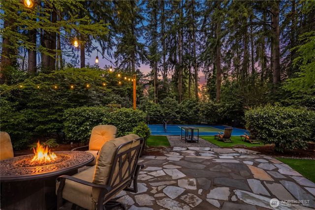 10444 SE 22nd Street, Bellevue, WA 98004