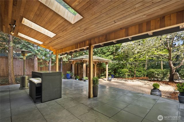 10444 SE 22nd Street, Bellevue, WA 98004