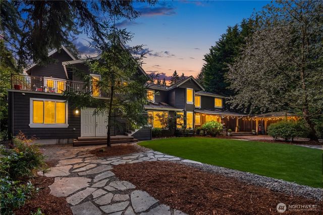 10444 SE 22nd Street, Bellevue, WA 98004