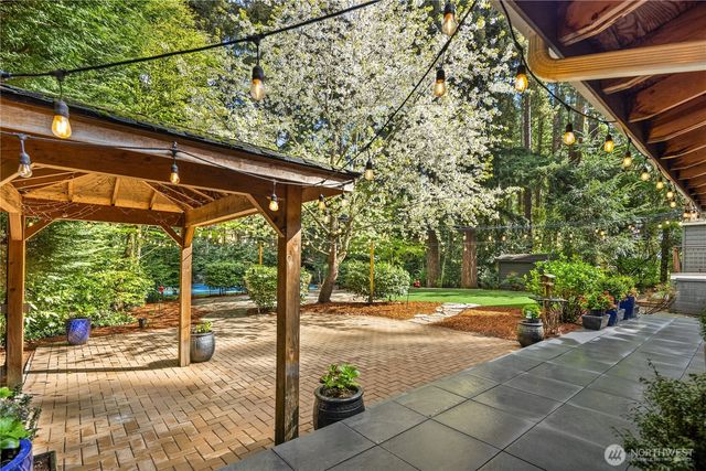 10444 SE 22nd Street, Bellevue, WA 98004