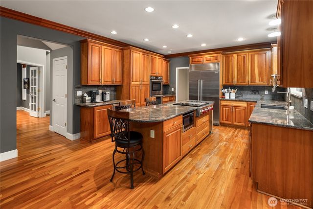 10444 SE 22nd Street, Bellevue, WA 98004