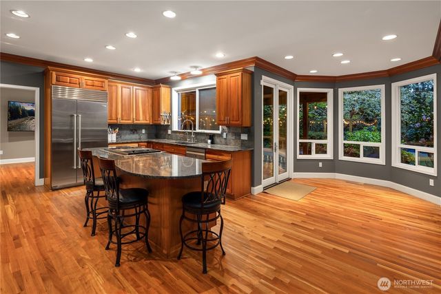 10444 SE 22nd Street, Bellevue, WA 98004