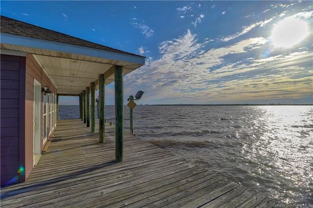 7090 Moss Lake Lane, Sulphur, LA 70665