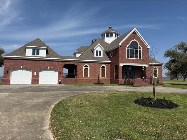 7090 Moss Lake Lane, Sulphur, LA 70665