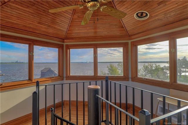 7090 Moss Lake Lane, Sulphur, LA 70665