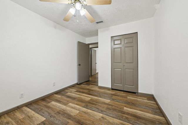 10 Hedgebell Court, The Woodlands, TX 77380